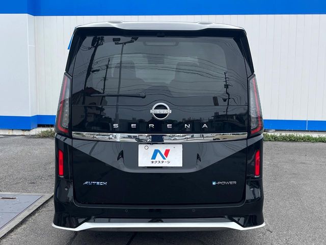 日産 セレナ