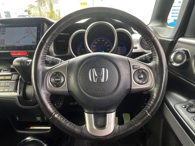 ホンダ N-BOXスラッシュ