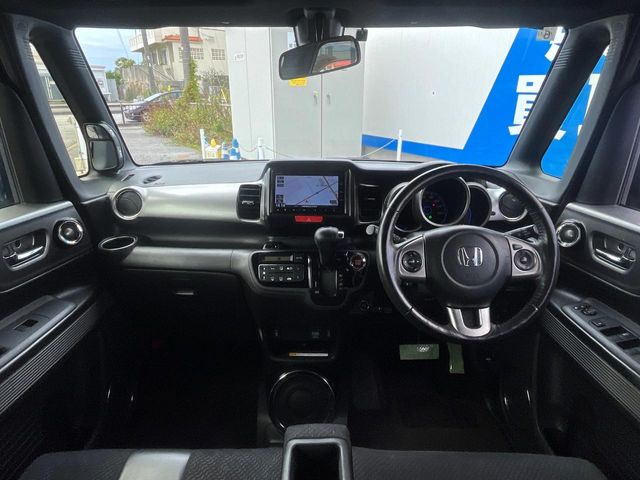 ホンダ N-BOXスラッシュ