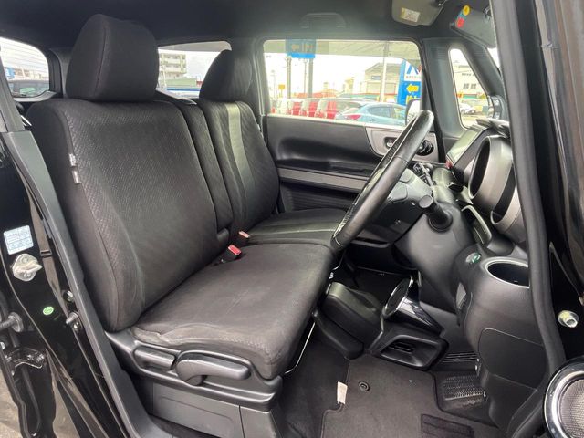 ホンダ N-BOXスラッシュ