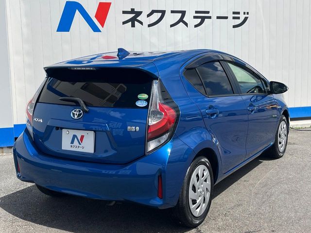 トヨタ アクア