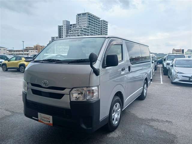 トヨタ ハイエースバン