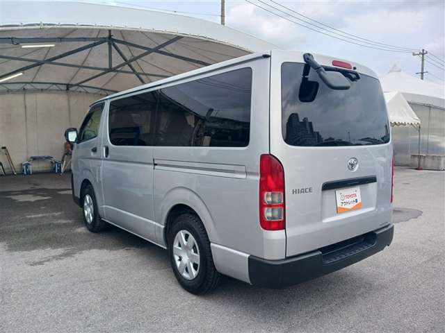 トヨタ ハイエースバン