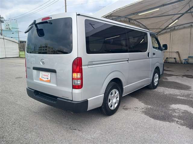 トヨタ ハイエースバン