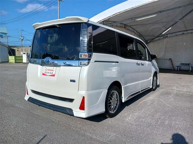 トヨタ ヴォクシー