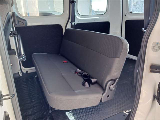 日産 NV200バネットバン