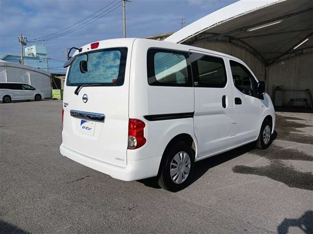 日産 NV200バネットバン