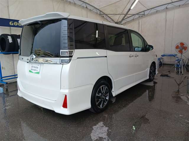 トヨタ ヴォクシー