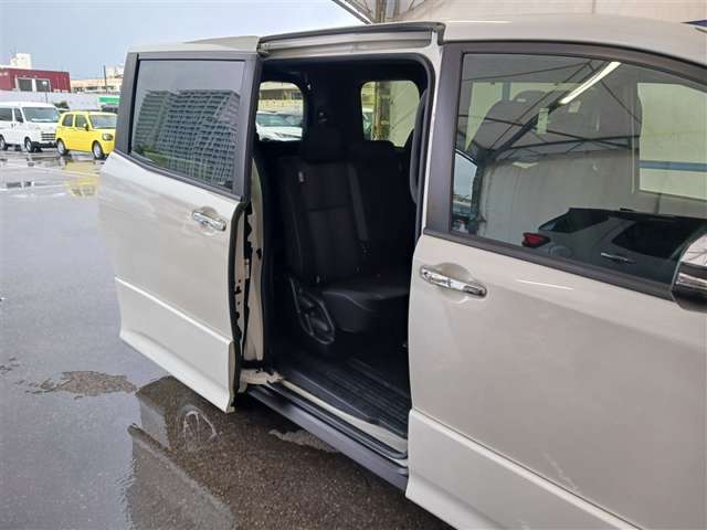 トヨタ ヴォクシー