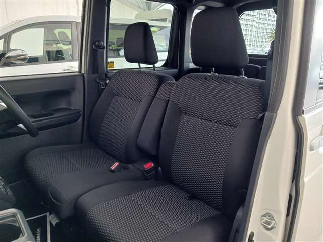 トヨタ ピクシスメガ