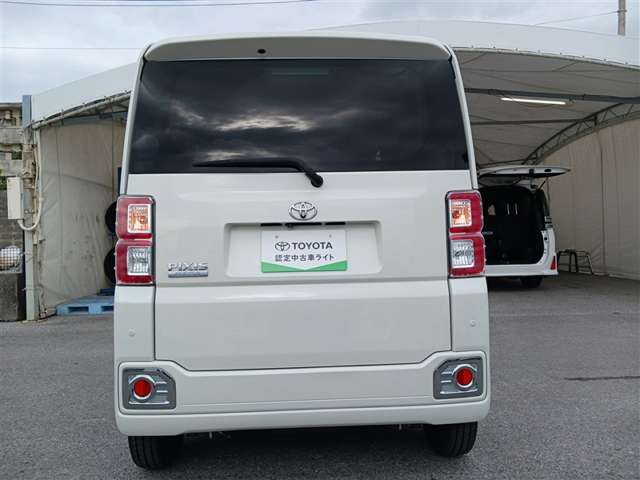 トヨタ ピクシスメガ