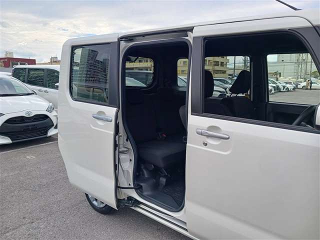 トヨタ ピクシスメガ