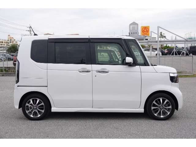 ホンダ N-BOX