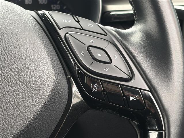 トヨタ C-HR