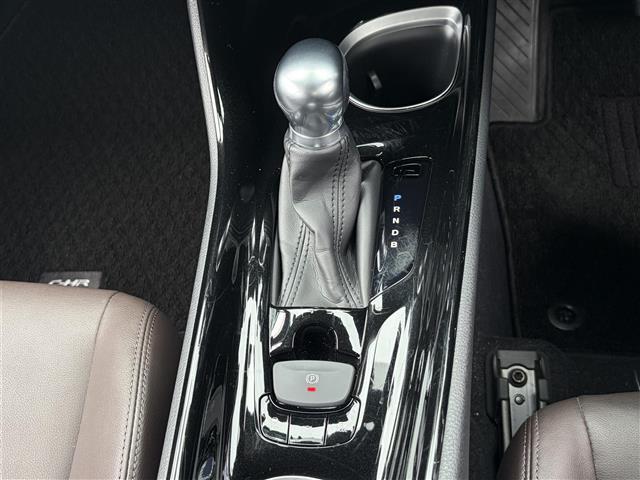 トヨタ C-HR