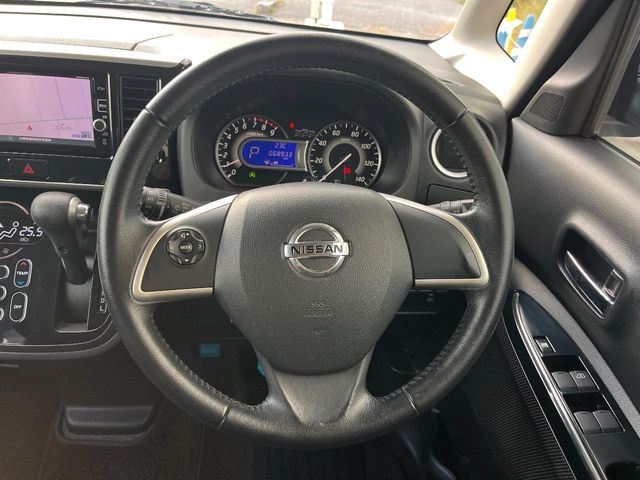 日産 デイズルークス