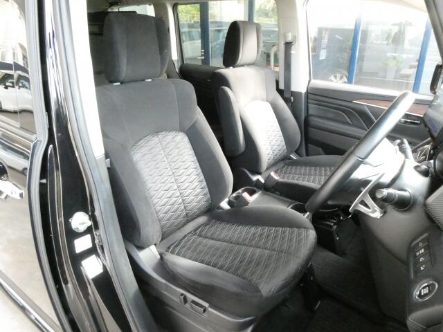 三菱 デリカD：5