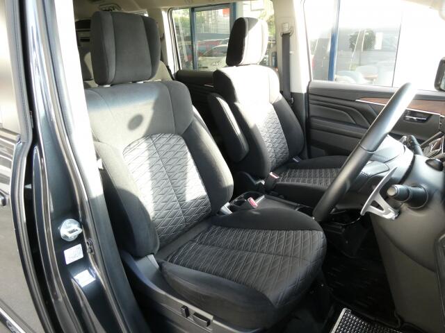 三菱 デリカD：5