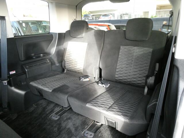 三菱 デリカD：5