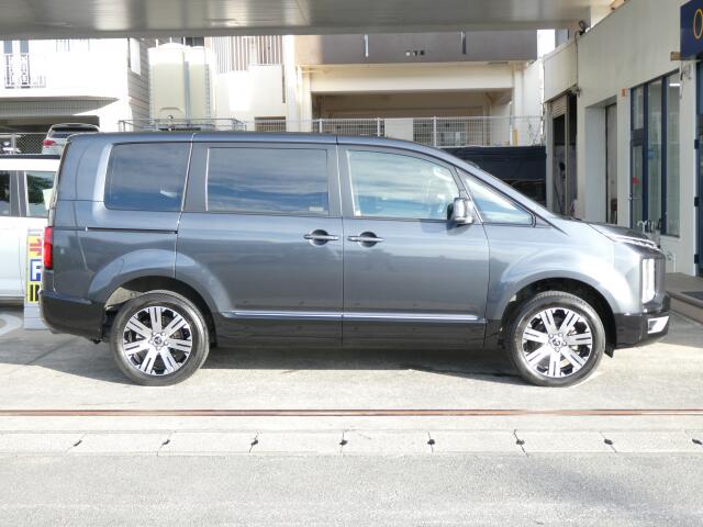 三菱 デリカD：5