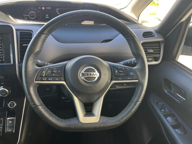 日産 セレナ
