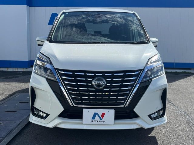 日産 セレナ