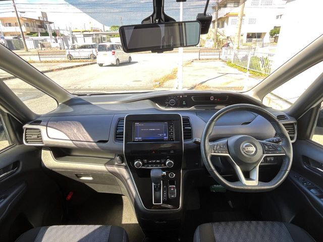 日産 セレナ