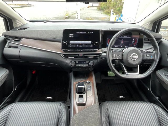 日産 ノートオーラ