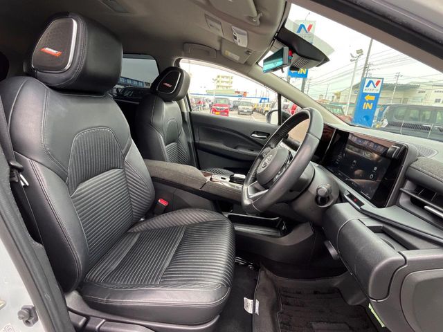 日産 ノートオーラ