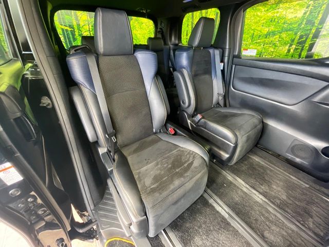 トヨタ ヴェルファイア