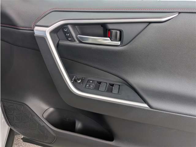 トヨタ RAV4 PHV