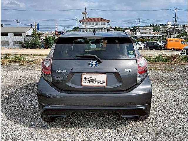 トヨタ アクア