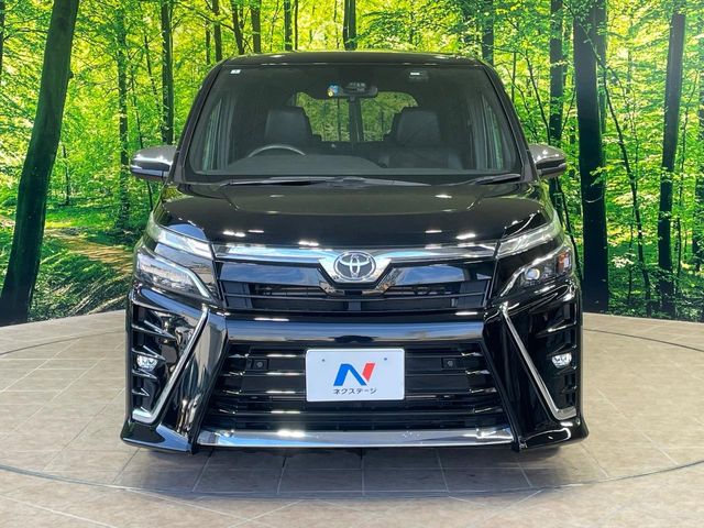 トヨタ ヴォクシー