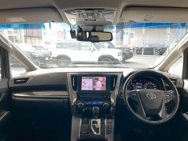 トヨタ ヴェルファイア