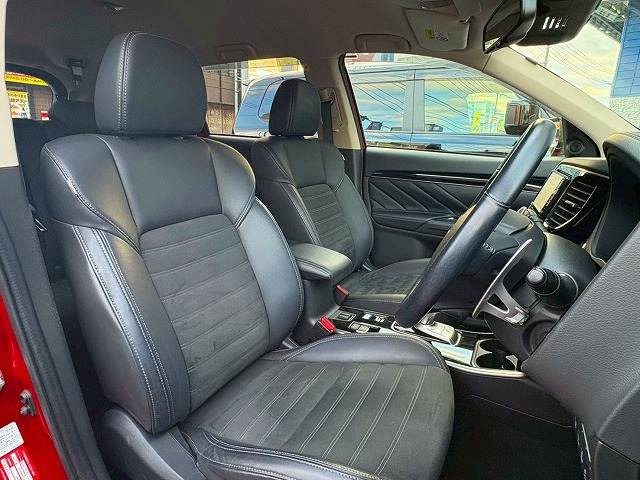 三菱 アウトランダーPHEV