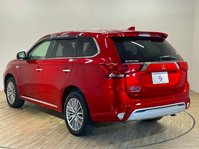 三菱 アウトランダーPHEV