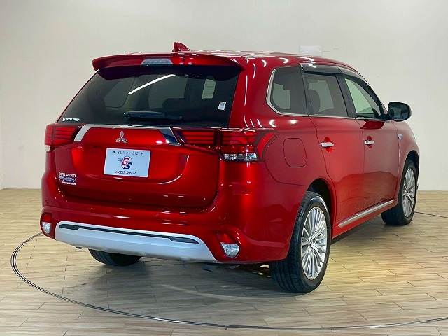 三菱 アウトランダーPHEV