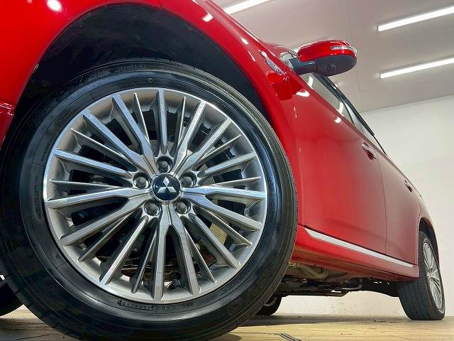 三菱 アウトランダーPHEV