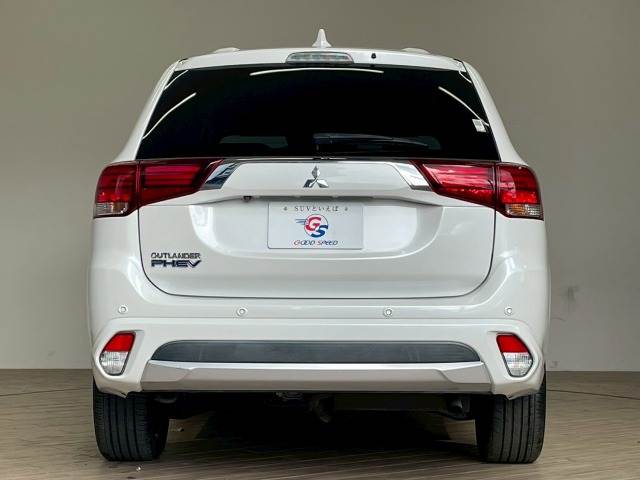 三菱 アウトランダーPHEV