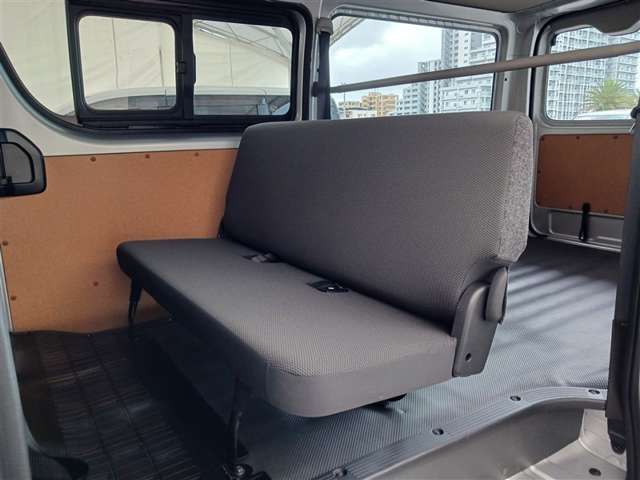 トヨタ ハイエースバン