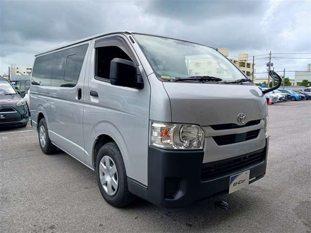 トヨタ ハイエースバン
