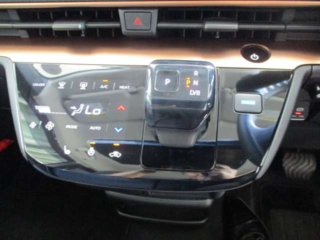 日産 サクラ