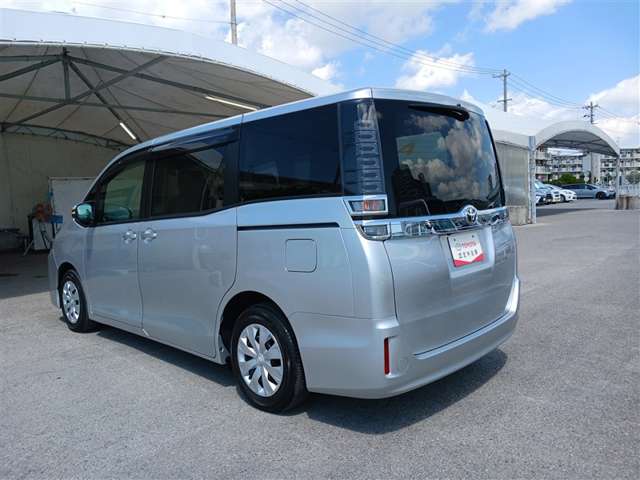 トヨタ ヴォクシー