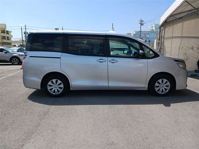 トヨタ ヴォクシー