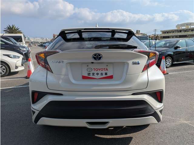 トヨタ C-HR