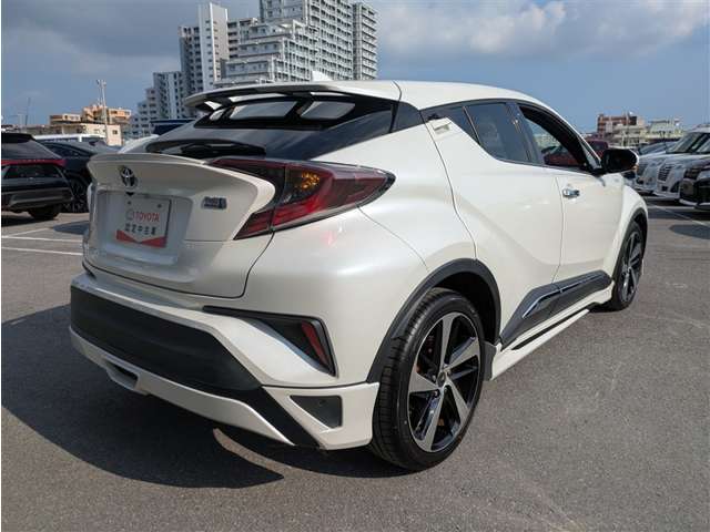 トヨタ C-HR