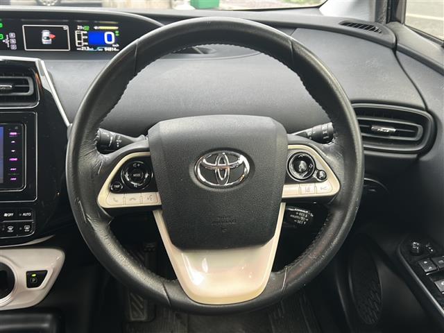 トヨタ プリウス