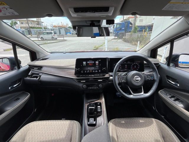 日産 ノートオーラ