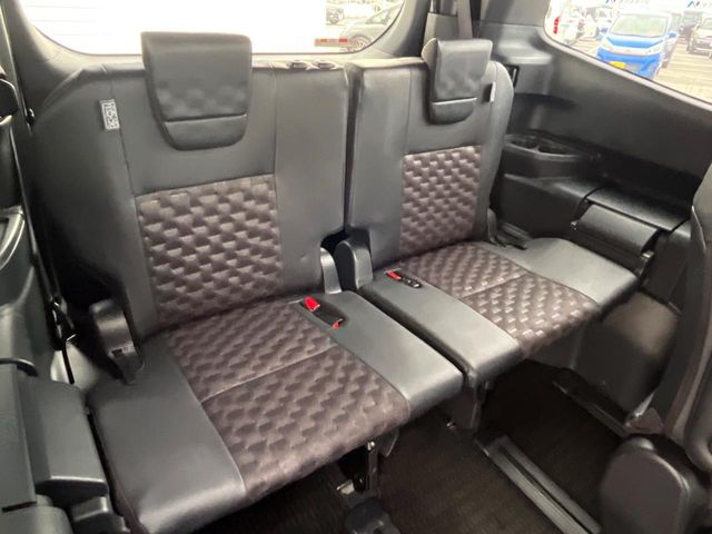 トヨタ ヴォクシー