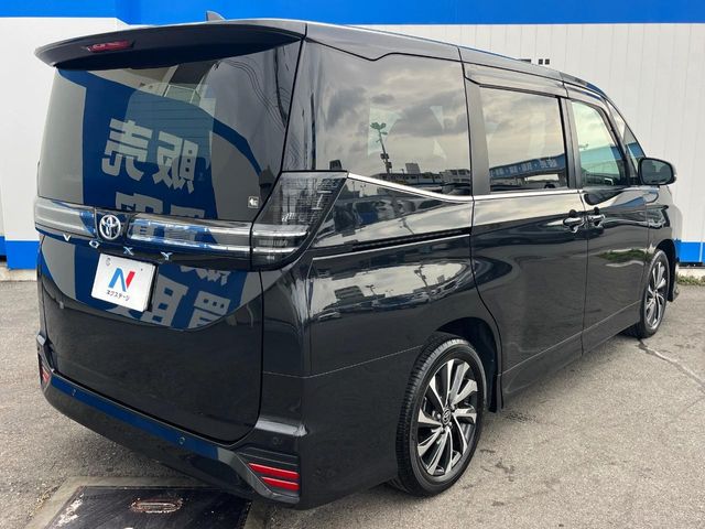 トヨタ ヴォクシー